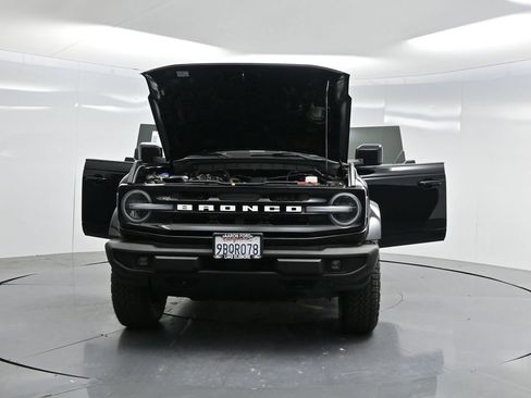 Used 2022 Ford Bronco Outer Banks image 36