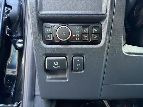 Certified 2025 Ford F150 Lariat AWD/4WD image 24