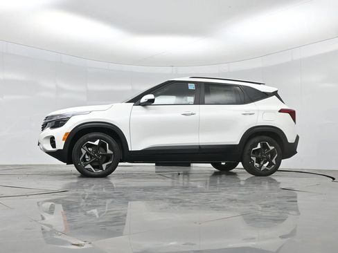 New 2026 Kia Seltos S FWD image 6
