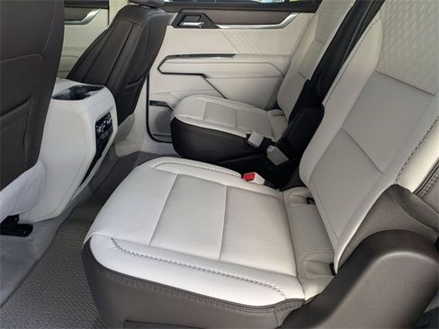 Certified 2025 GMC Acadia Denali w/ Super Cruise Package image 24