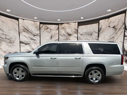 Used 2016 Chevrolet Suburban LTZ image 8