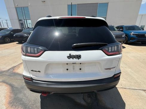 Used 2022 Jeep Cherokee Trailhawk w/ Sun, Sound & Nav Group AWD/4WD image 7