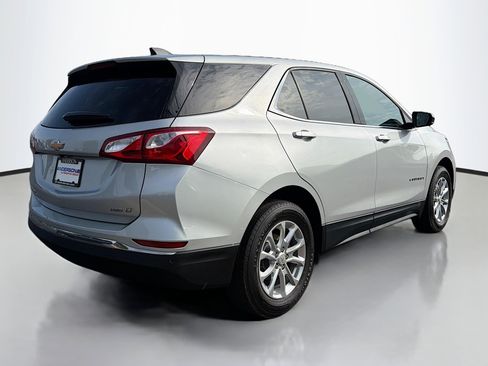 Used 2020 Chevrolet Equinox LT AWD/4WD image 2