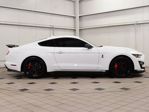 Used 2021 Ford Mustang Shelby GT500 w/ Technology Package image 9