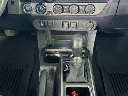 Used 2023 Toyota Tacoma SR5 w/ Technology Package AWD/4WD image 36