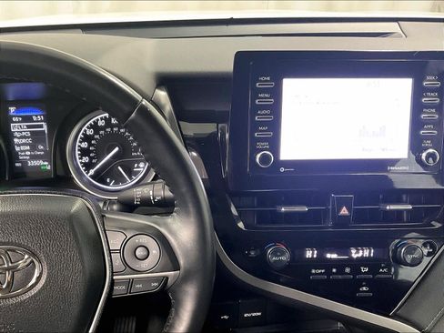 Used 2022 Toyota Camry LE w/ Cold Weather Package image 18