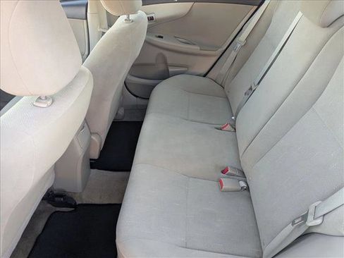 Used 2013 Toyota Corolla L image 16