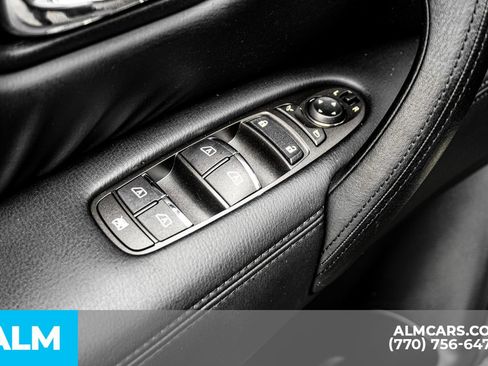 Used 2024 Nissan Armada SL w/ Midnight Edition Package image 55