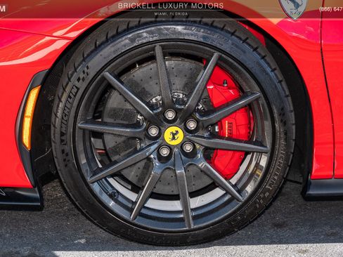 Used 2022 Ferrari SF90 Spider image 39
