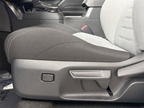 Certified 2025 Toyota 4Runner TRD Sport image 28