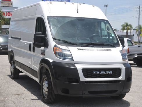 Used 2021 RAM ProMaster 2500 w/ Interior LED Lighting Group FWD image 2