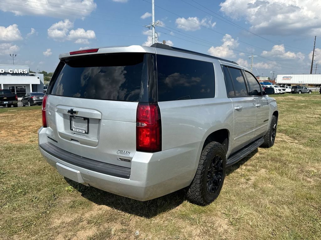 Used 2018 Chevrolet Suburban Premier AWD/4WD image 5