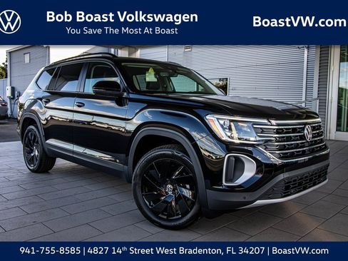 New 2026 Volkswagen Atlas SE image 1
