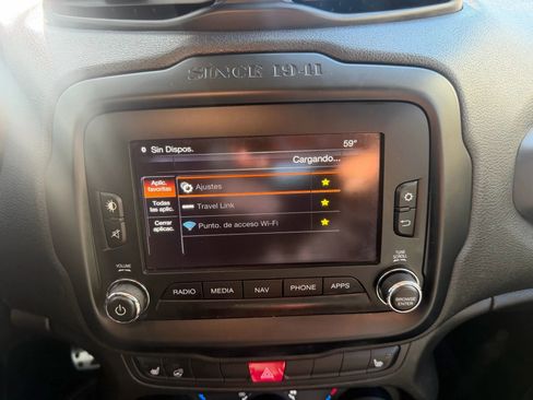 Used 2016 Jeep Renegade Trailhawk w/ Premium Trailhawk Package image 18