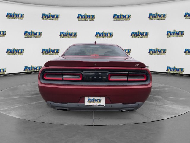 Used 2018 Dodge Challenger GT AWD/4WD image 4