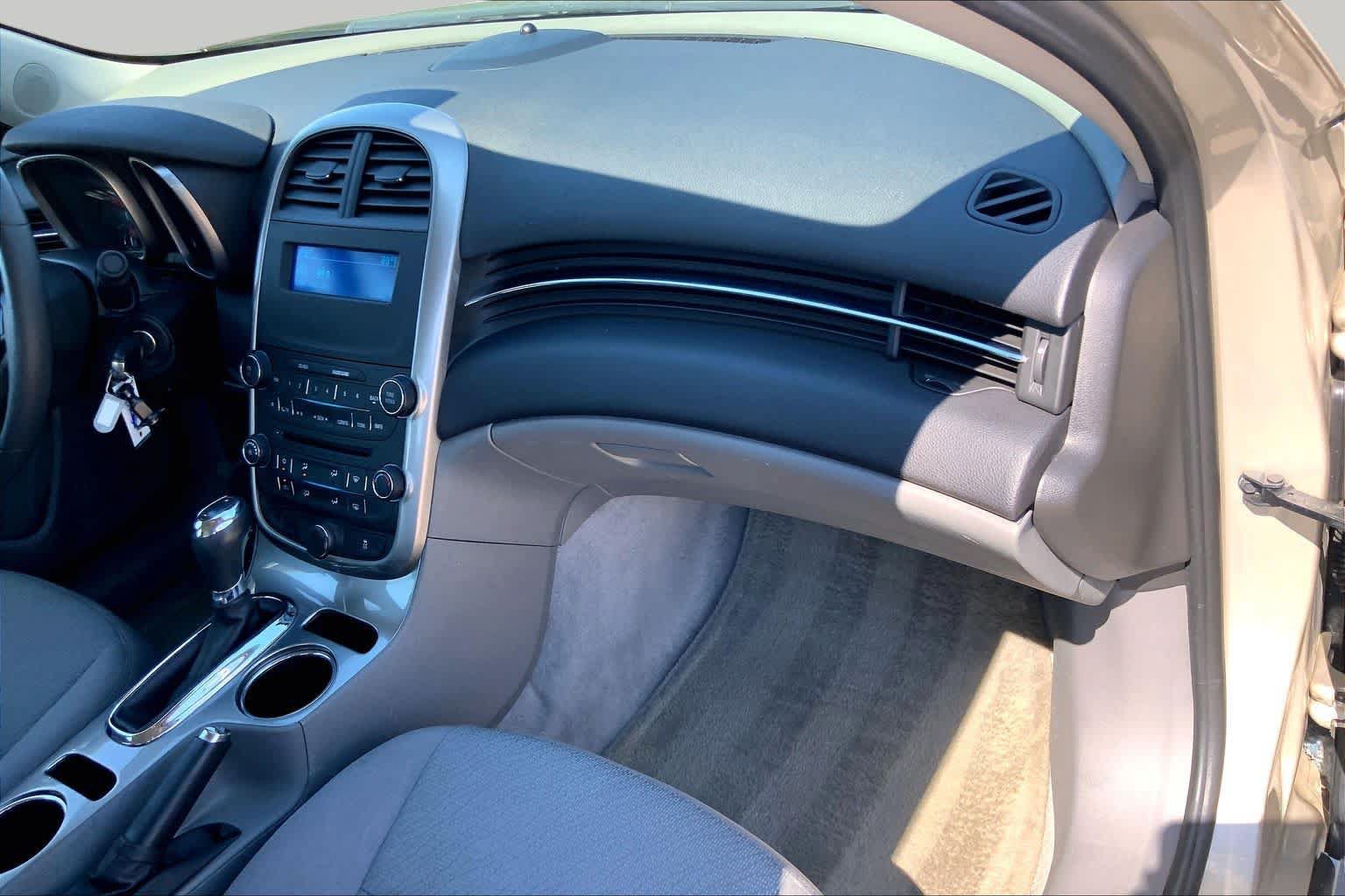 Used 2015 Chevrolet Malibu LS w/ Protection Package FWD image 18