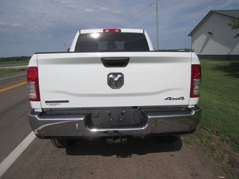 Used 2024 RAM 2500 Big Horn w/ Off Road Package AWD/4WD image 4
