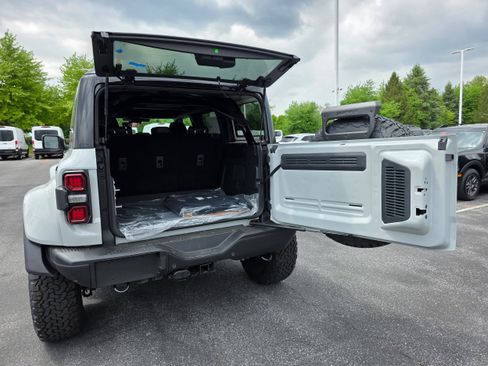 New 2026 Ford Bronco Raptor AWD/4WD image 10