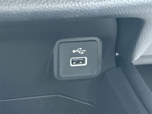 Certified 2025 Honda HR-V LX image 34