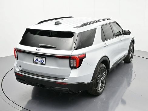 New 2026 Ford Explorer ST-Line w/ ST-Line Street Pack RWD image 35