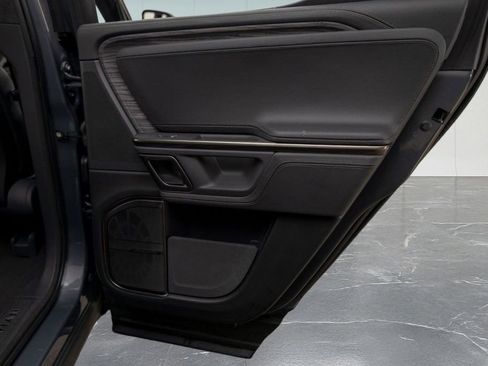 Used 2022 Rivian R1T Adventure image 23