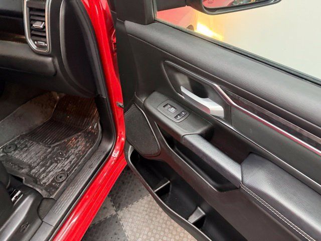 Used 2024 RAM 1500 Big Horn AWD/4WD image 40