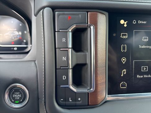 Used 2023 GMC Yukon Denali Ultimate AWD/4WD image 20