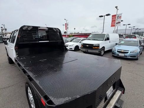 Used 2023 Chevrolet Silverado 3500 LT AWD/4WD image 6