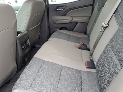 Used 2023 Chevrolet Colorado ZR2 image 9