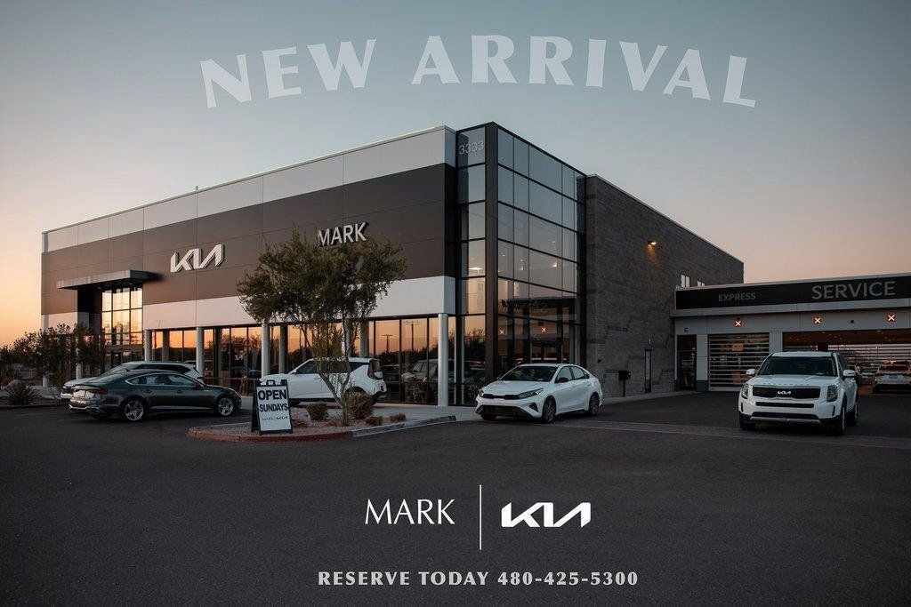 Used 2012 Mercedes-Benz GL 450 4MATIC w/ Premium 1 Pkg image 1