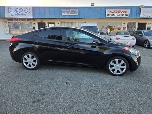 Used 2012 Hyundai Elantra Limited w/ Technology Pkg 5 FWD image 9