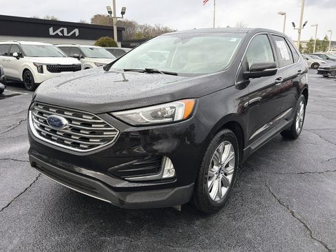 Used 2019 Ford Edge Titanium image 3