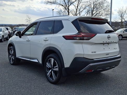 Used 2023 Nissan Rogue SL w/ SL Premium Package AWD/4WD image 4