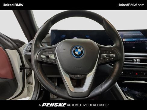 Used 2023 BMW i4 eDrive40 w/ Premium Package RWD image 6