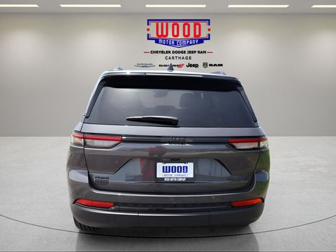 Used 2024 Jeep Grand Cherokee Altitude AWD/4WD image 6