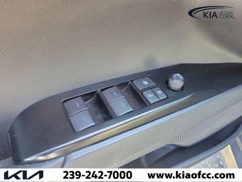 Used 2025 Toyota Camry XLE FWD image 23