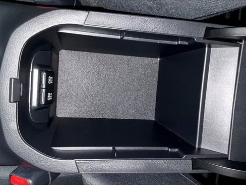 Used 2020 Toyota RAV4 XLE w/ Convenience Package image 40