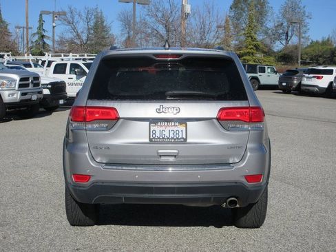 Used 2018 Jeep Grand Cherokee Limited w/ Luxury Group II image 6
