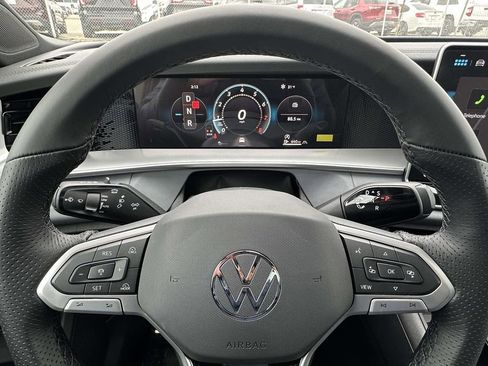 New 2026 Volkswagen Tiguan SE R-Line image 16