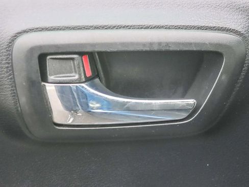 Used 2017 Toyota Tacoma TRD Sport w/ Tow Package image 43