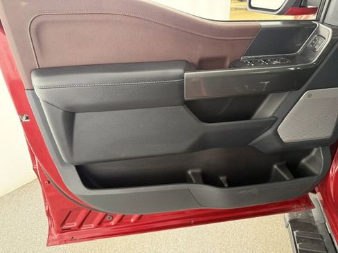 Used 2022 Ford F150 Lariat w/ Equipment Group 502A High AWD/4WD image 8