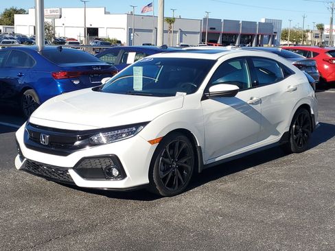 Used 2019 Honda Civic Sport Touring image 8