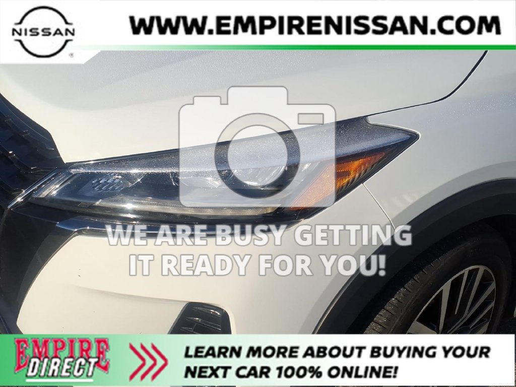 Used 2024 Nissan Kicks SR FWD image 2