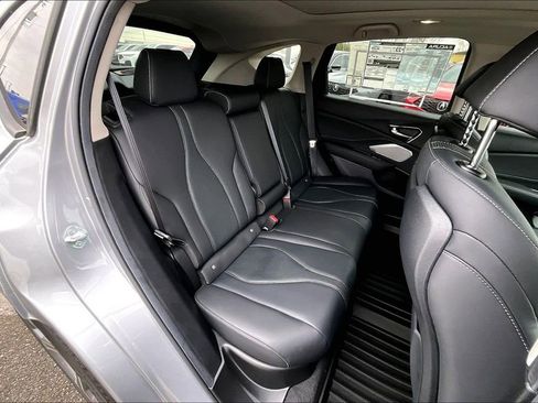 Used 2025 Acura RDX w/ Technology Package image 38