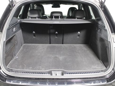 Used 2023 Mercedes-Benz GLC 300 4MATIC image 35