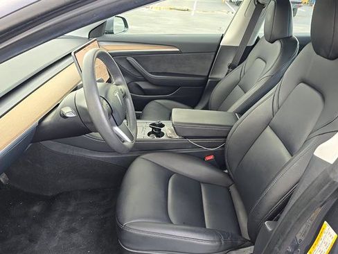 Used 2023 Tesla Model 3 Standard Range RWD image 8