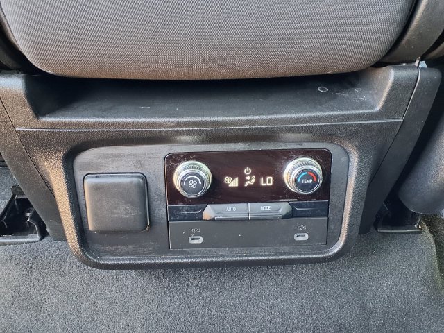 Used 2022 GMC Yukon XL SLE AWD/4WD image 15