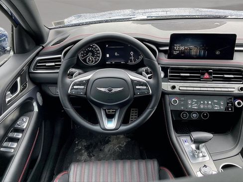 Used 2025 Genesis G70 2.5T w/ Sport Prestige Package image 8