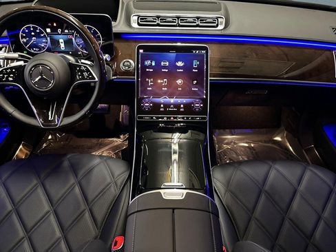 New 2026 Mercedes-Benz Maybach S 680 4MATIC image 14