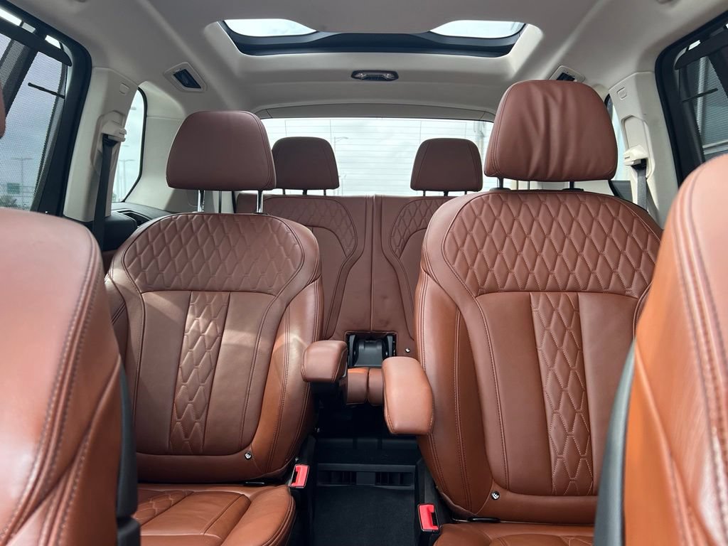 Used 2020 BMW X7 xDrive40i w/ Premium Package AWD/4WD image 24